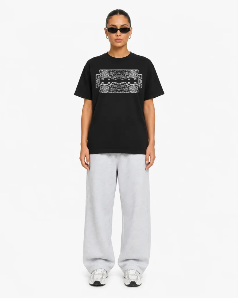 T-shirt ITOUKEI lame #0353 porté, mannequin femme